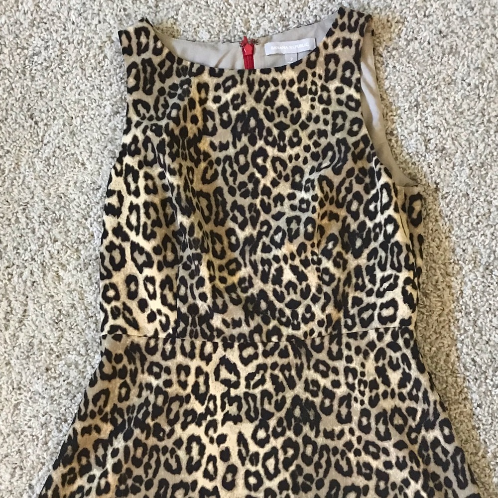 Banana Republic sleeveless top